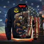 Men_sOneNationUnderGodChicagoBearsBomberJackets_1_580x.jpg